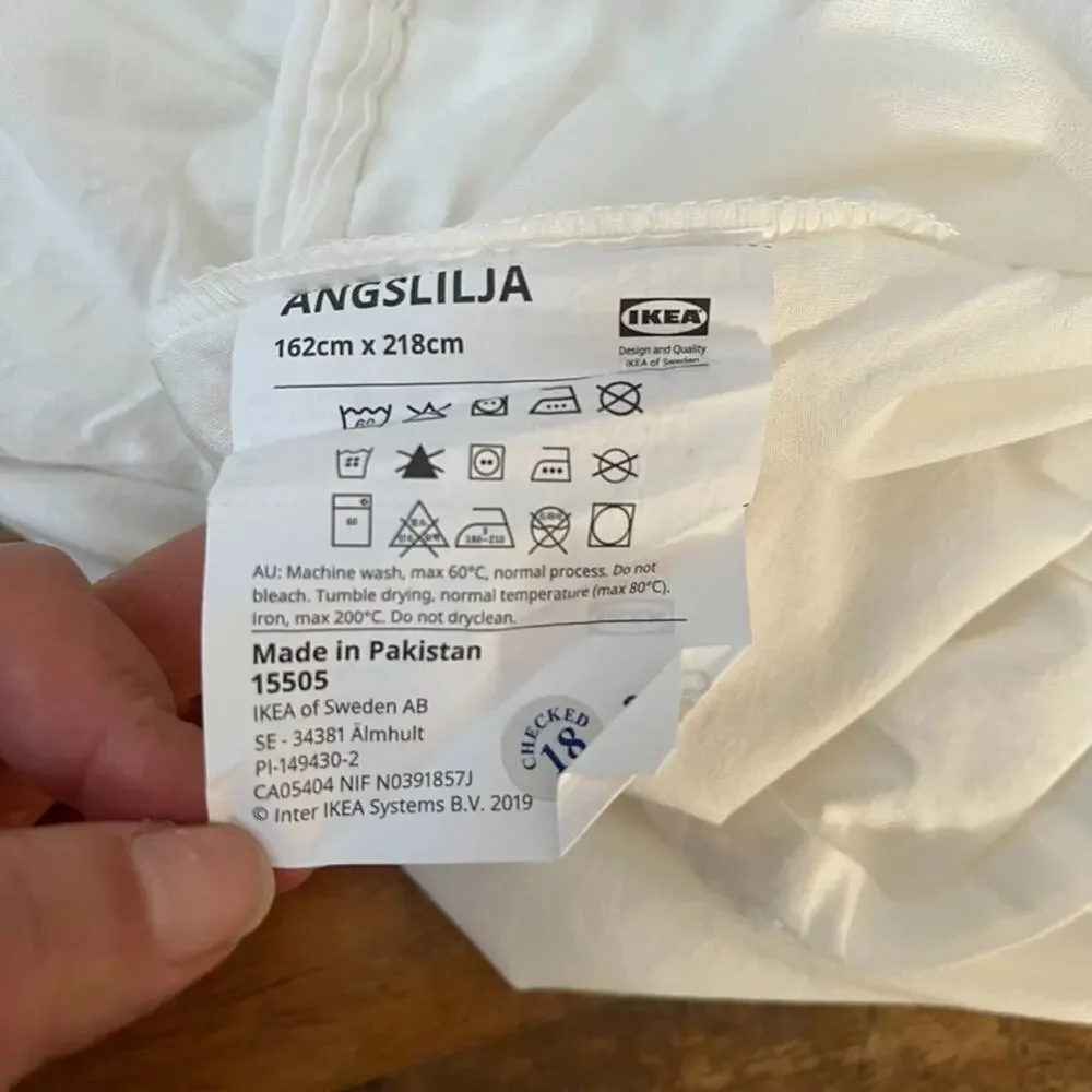 IKEA ÄNGSLILJA Twin Size Duvet Cover Contemporary White